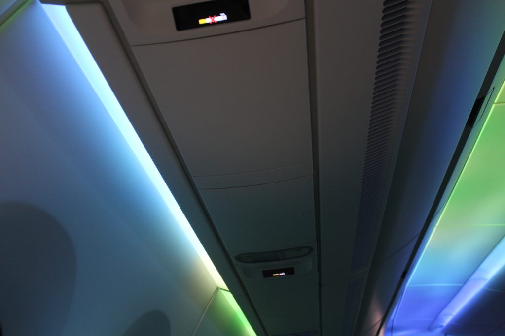 Lampe fluorescente, avion, intérieur, léger, plafond