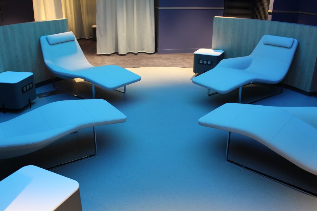 meubles, sol, intérieur, Accoudoir, bleu, décoration d’intérieur, chaise, pièce, mur, hôtel, conception