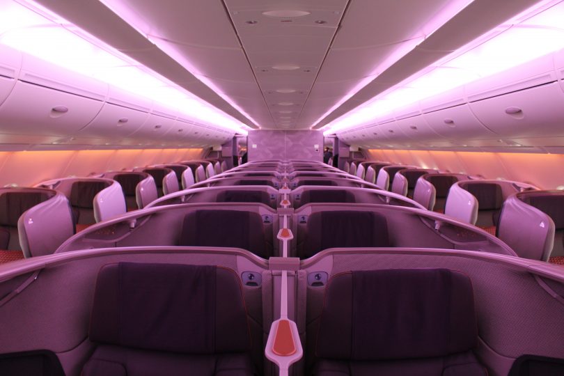 Cabine d’avion, avion, intérieur, plafond, airbus