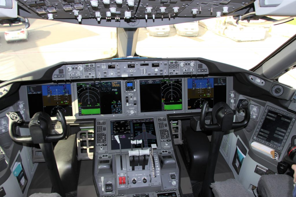 Instruments de vol, transport, cockpit, Pilote, machine, avion, panneau de contrôle, intérieur, vol
