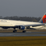 Delta_Air_Lines_Boeing_767-400ER_N834MH_FRA_2011-11-26