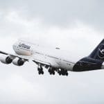 Lufthansa_Boeing_747-8i_nouvelle_livree_4-1