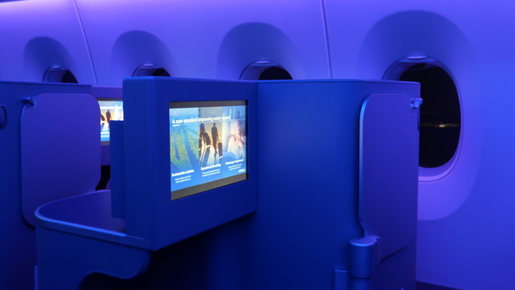 écran, avion, Bleu électrique, Bleu Majorelle, mur, intérieur, télévision, bleu