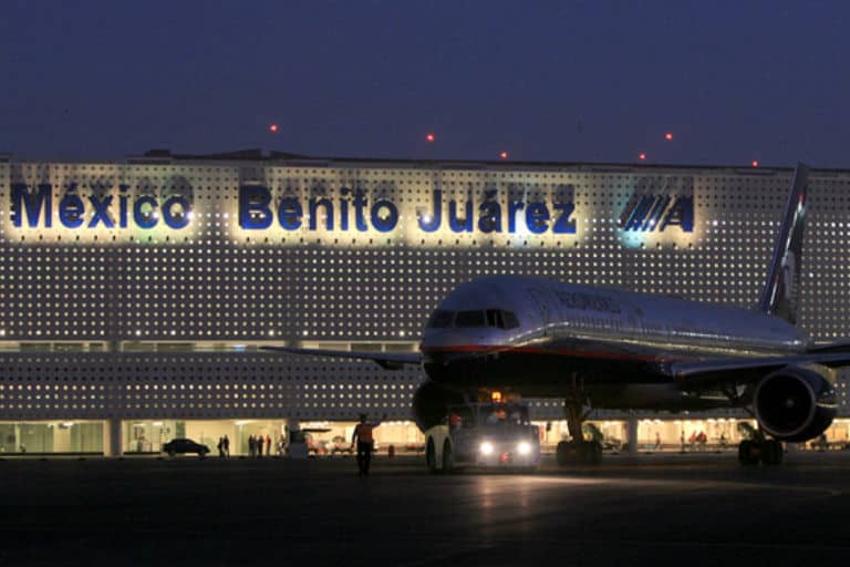 avion, aéroport, plein air, ciel, véhicule, bâtiment, Transport aérien, avion de ligne, Compagnie aérienne, Avion à réaction, jet, transport, piste, grand, nuit, tarmac, léger, aviation