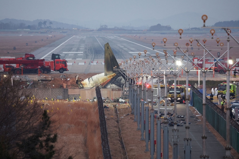 plein air, ciel, véhicule, avion, sol, Transport aérien, piste, aéroport, montagne, aviation, JeJu Air