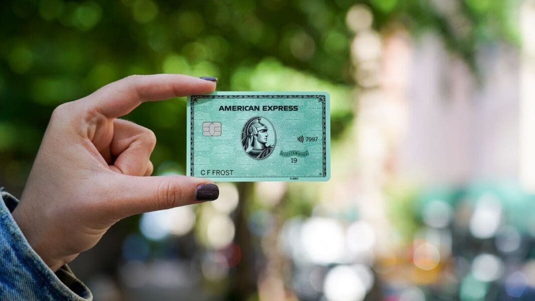 texte, personne, plein air, habits, main, rue, tenue, pointer, American Express Green