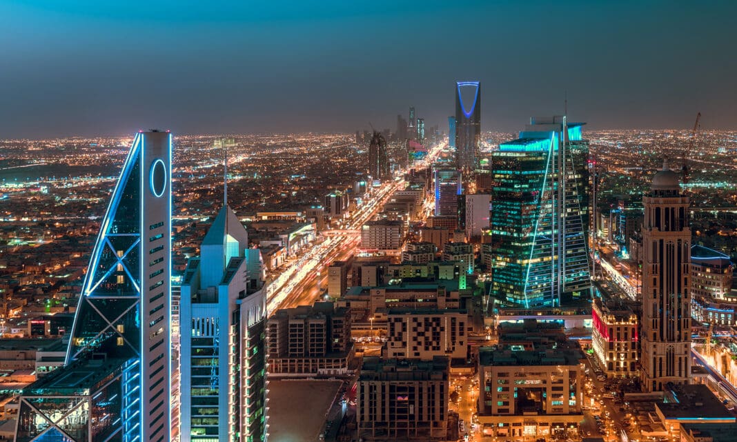 bâtiment, Zone métropolitaine, paysage urbain, tour, ciel, Métropole, horizon, Zone urbaine, ville, Tour de grande hauteur, centre-ville, plein air, gratte-ciel, léger, Bâtiment commercial, nuit, paysage, Arabie saoudite