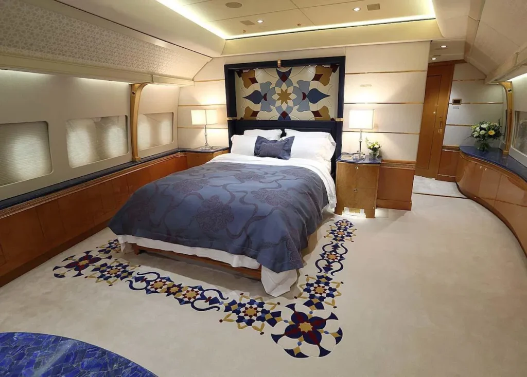 intérieur, mur, décoration d’intérieur, plafond, sol, meubles, hôtel, literie, Draps, matelas, Drap, oreiller, Cadre de lit, Housse de couette, Suite, pièce, chambre, lit