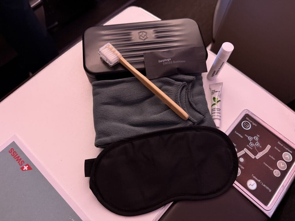 texte, fournitures de bureau, outil, stylos et plumes, intérieur, étui, sac, éléments